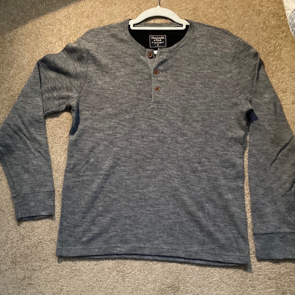 COPY - Men’s Abercrombie lightweight knit Henley